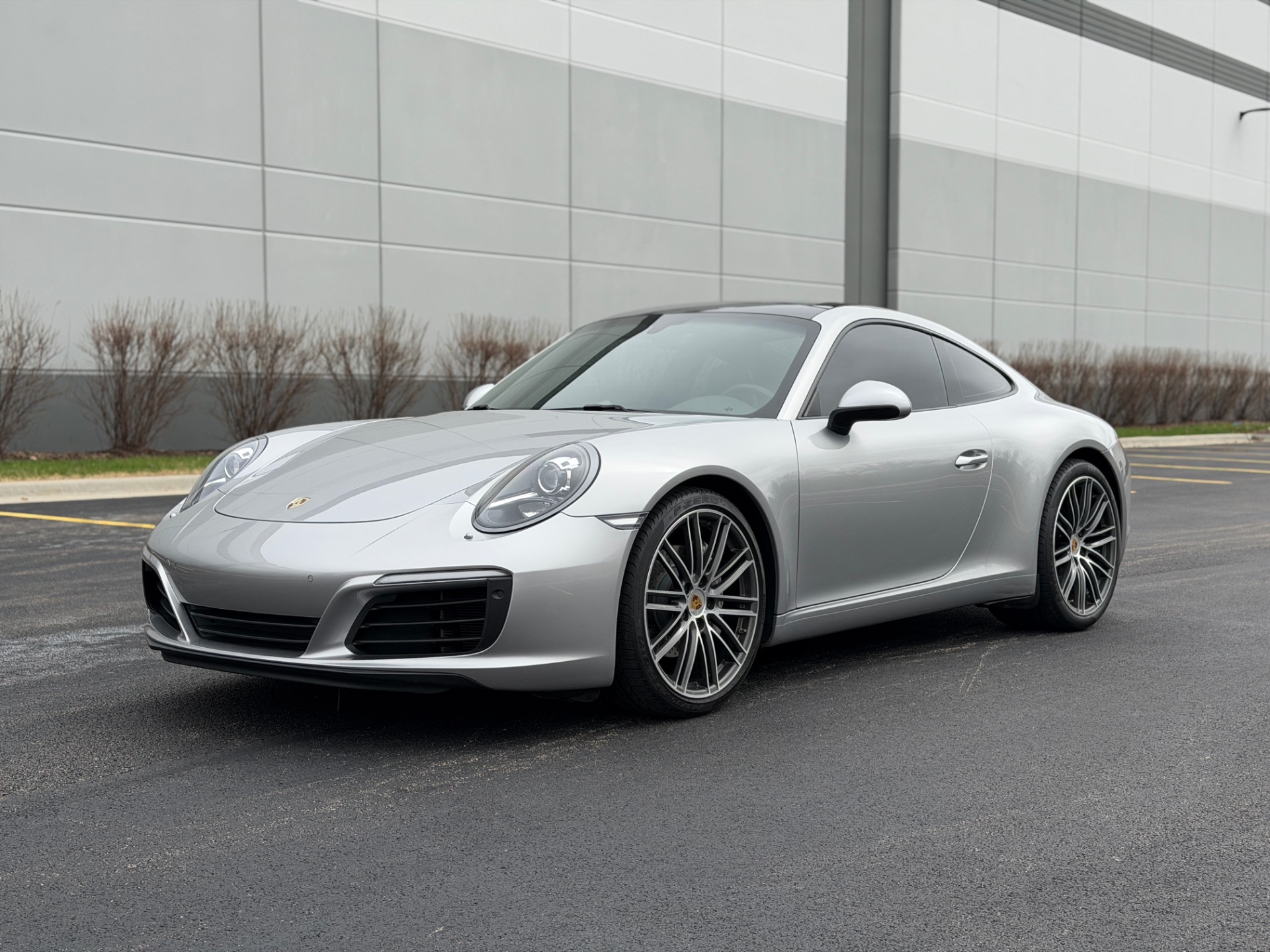 2017 Porsche 911 Carrera 4 Coupe's photo