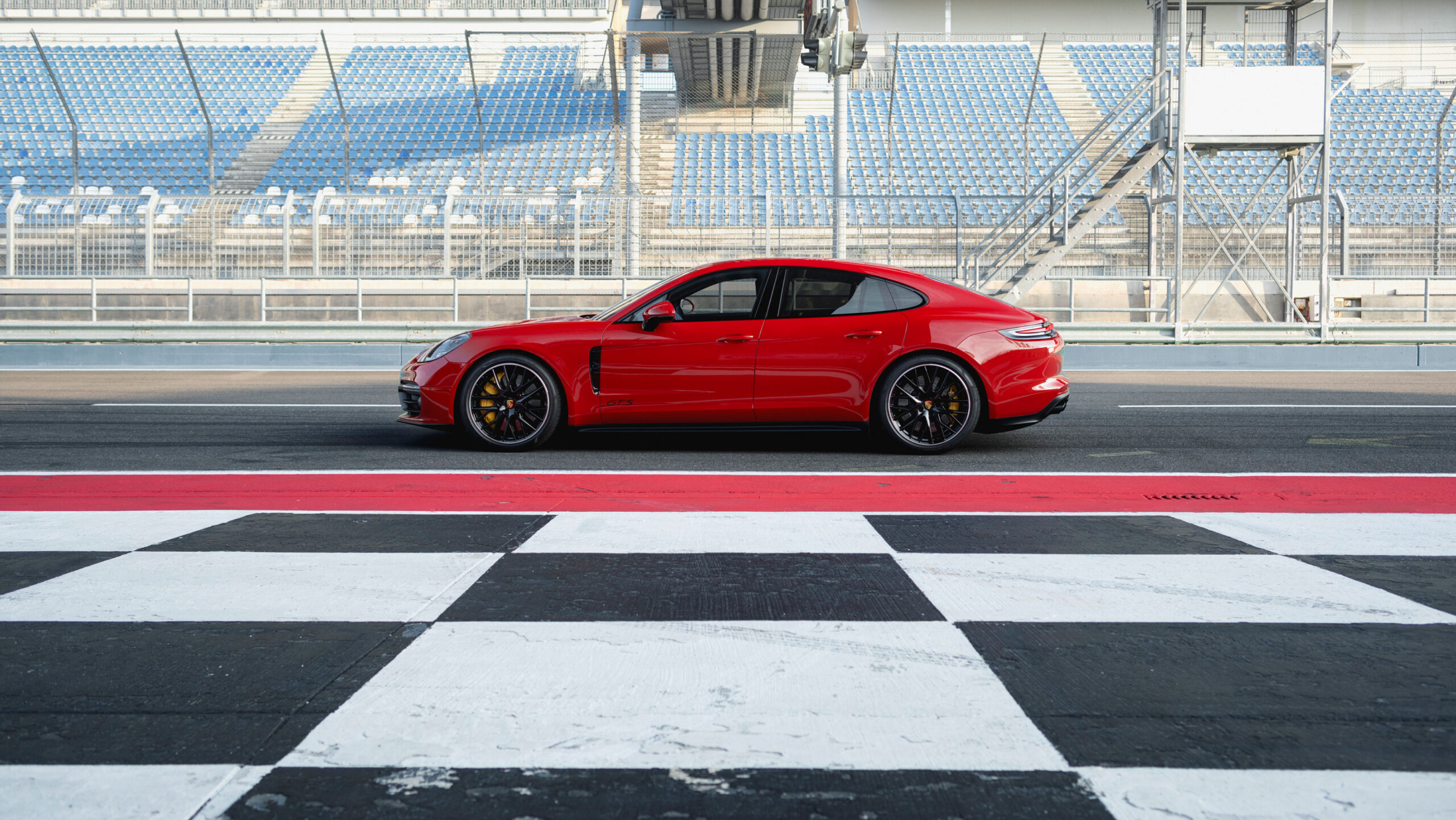 Porsche Panamera GTS & Panamera GTS Sport Turismo